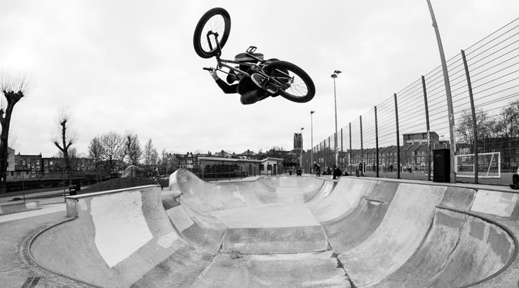 Joe Embrey Actual Laps BMX video