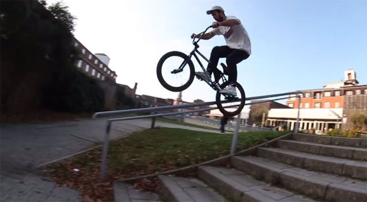 Kris Bunnage BMX video Custom Riders