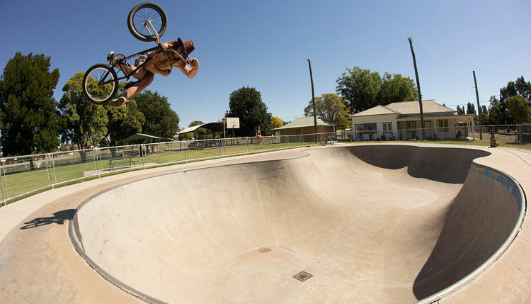 Back Bone BMX West NSW Bowl Trip BMX