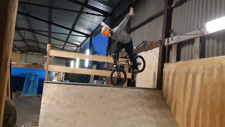 Kuba Spurny Micro Ramp BMX video