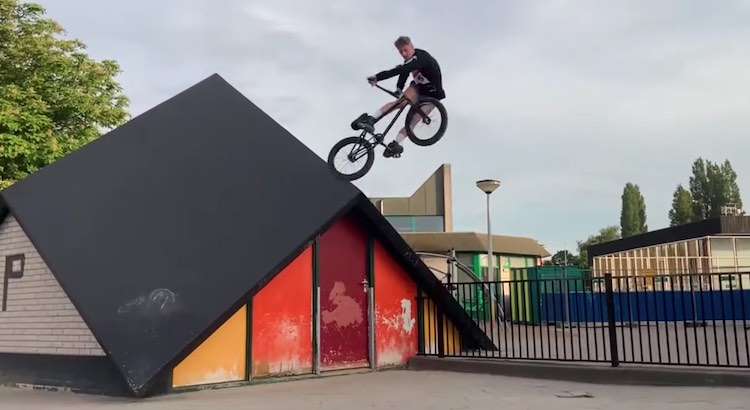 Emile Bouwman Ripped Dipped Clicked BMX video
