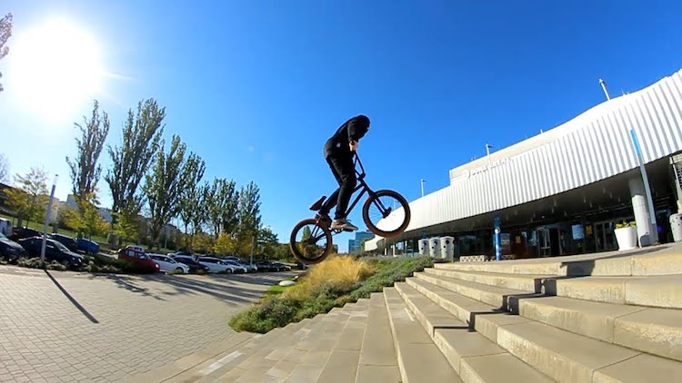 Tibor Molnar Akarmi BMX video