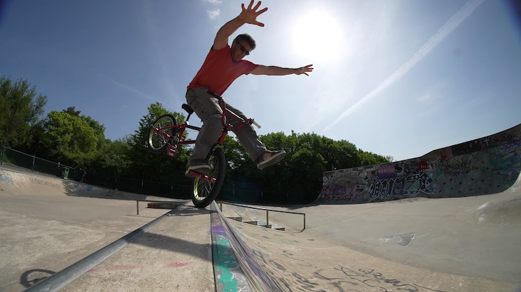 Rob Ridge Lunch Break BMX video