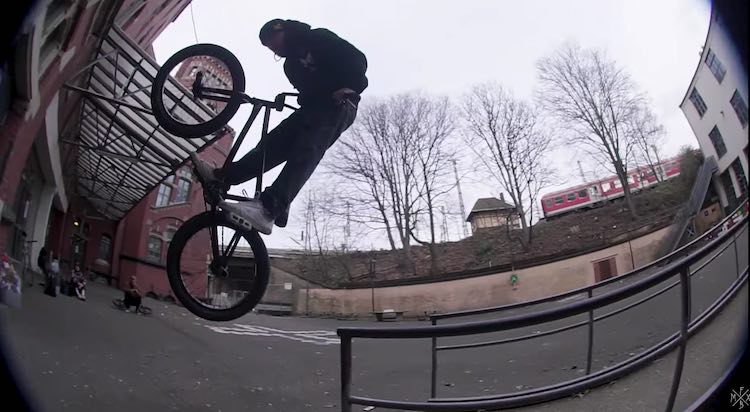 Nico Van Loon Fracture BMX video