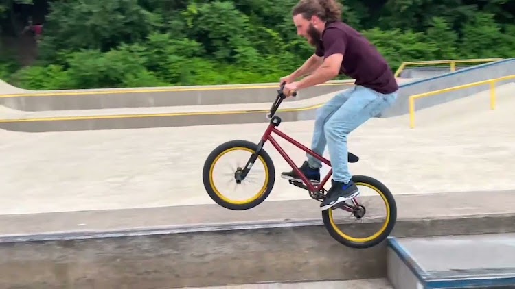 Davey Osgood Monthly BMX video