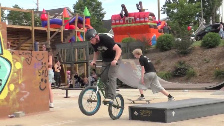 Skatesville DIY Community Day BMX